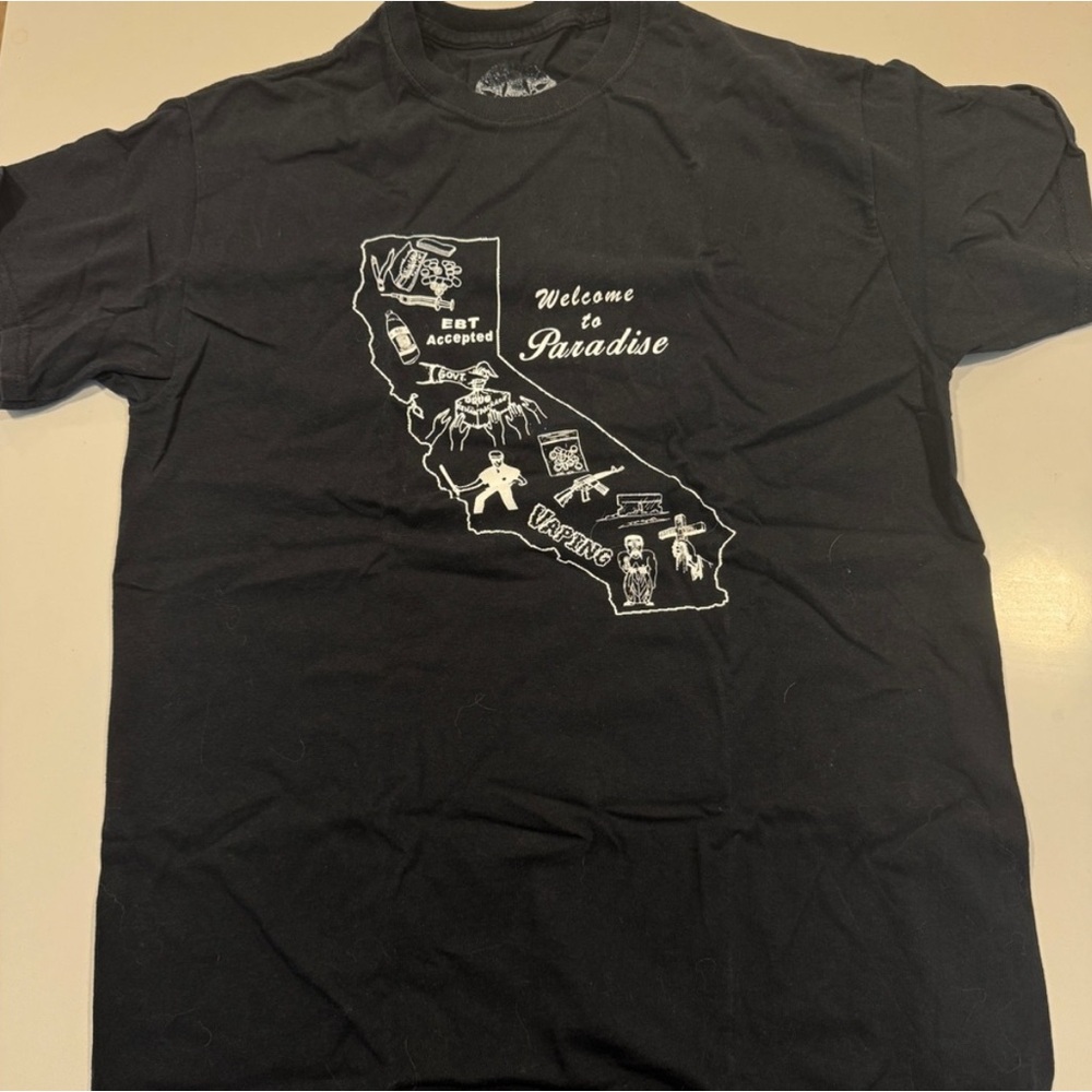 Paradise NY Black Graphic T-Shirt SIZE Medium